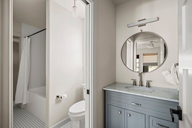 Building Photo - 1219 Sisterdale Rd