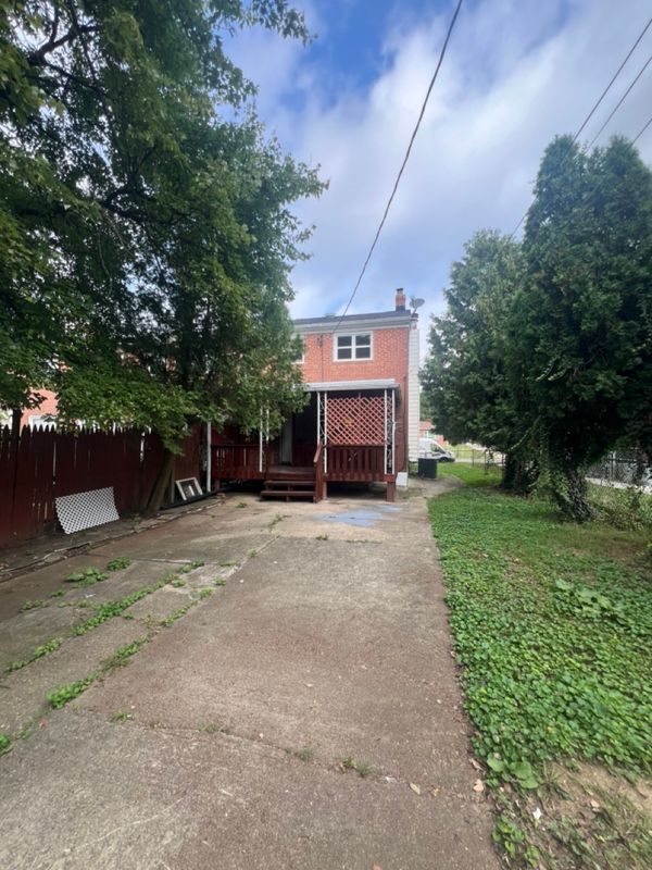 Building Photo - 927 Southridge Rd
