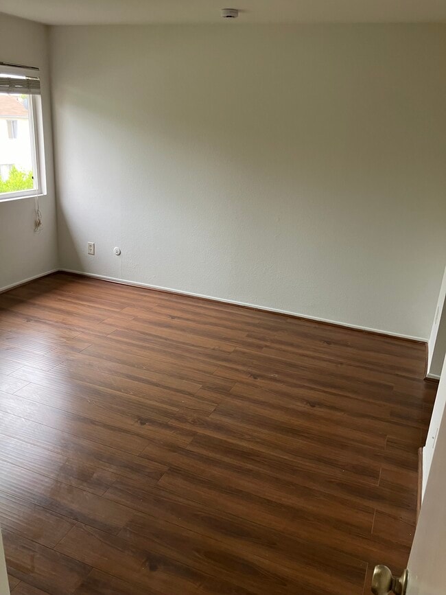 Master Bedroom - 1236 E Broadway