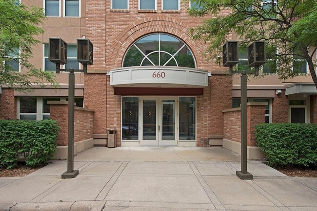 Building Photo - 660 N 2nd St