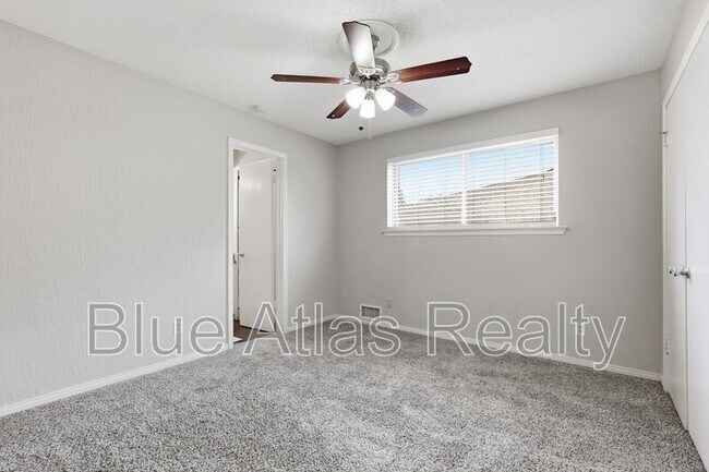 Building Photo - 5019 Blanchard Dr