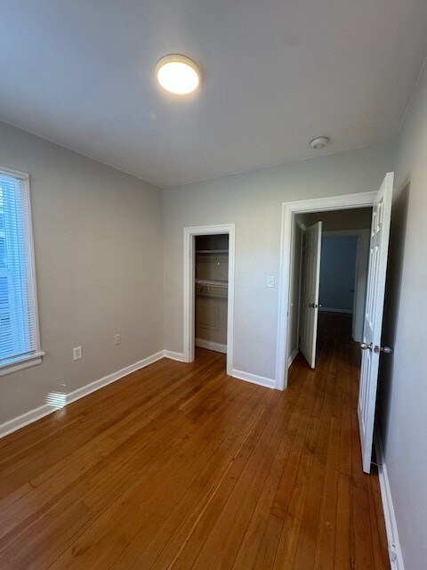 Building Photo - 2127 Wells St