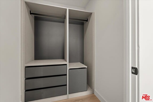 Building Photo - 1257 N Sweetzer Ave