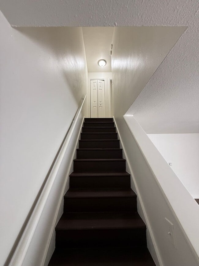 Building Photo - 3 bedroom Now Available in Anschutz Medica...