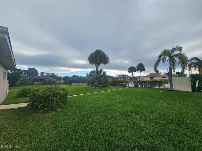 Building Photo - 702 Joel Blvd