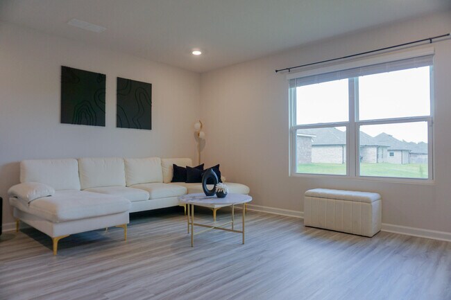 Building Photo - 4703 Airmen Dr