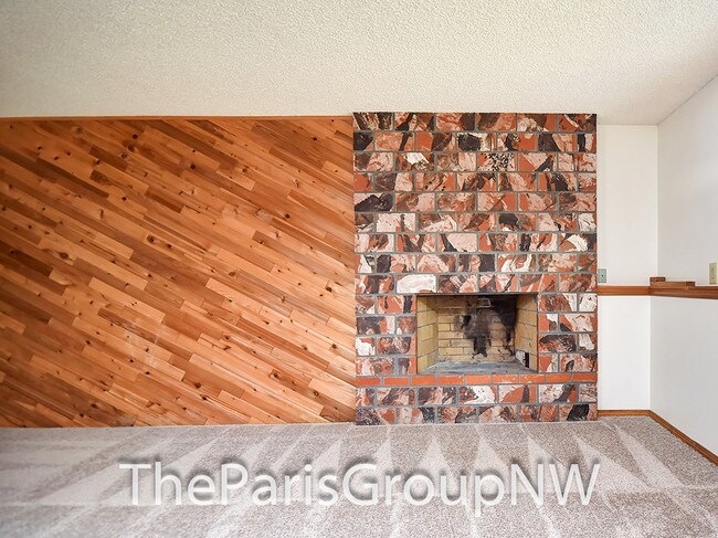 Building Photo - 14655 NE 179th St