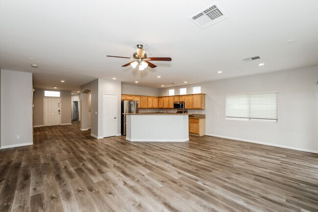 Building Photo - 1408 Logan Valley Ln