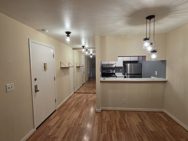 Building Photo - 2901 MacArthur Blvd