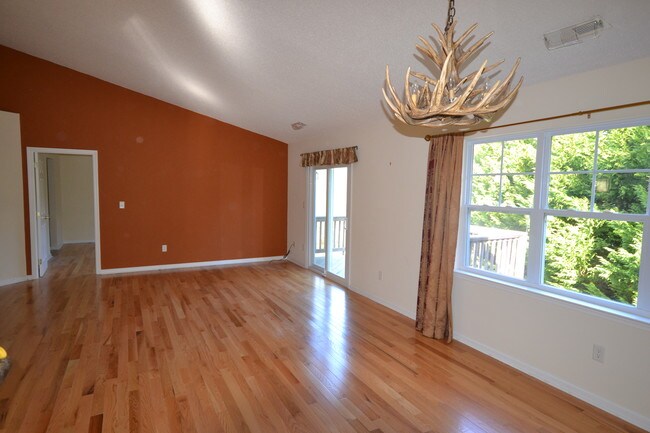 Building Photo - 39B Jacobs Way Dr