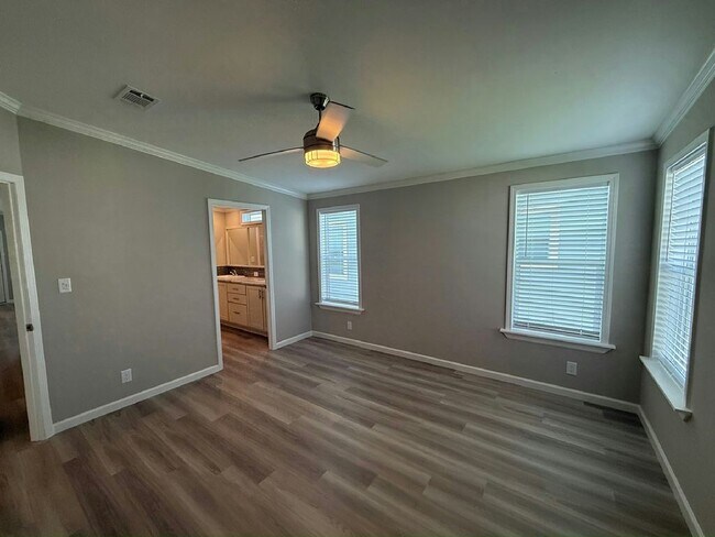 Building Photo - 3621 Campari Dr