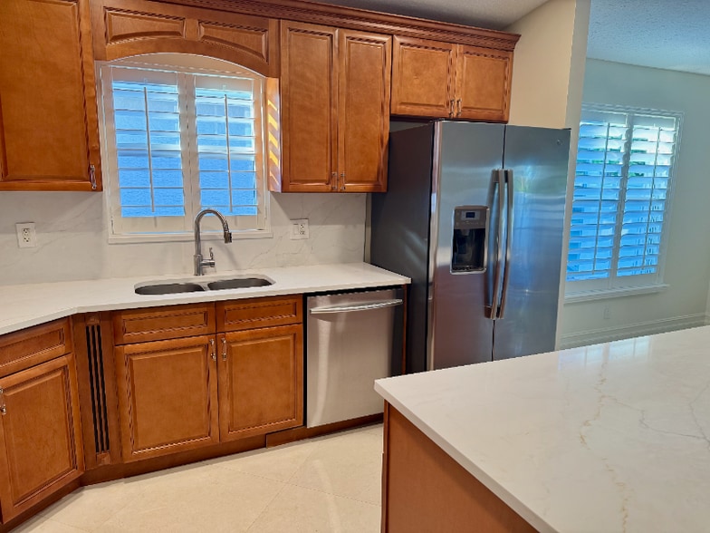 Building Photo - 209 Preserve Ct