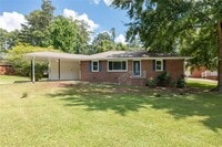Building Photo - 208 Yancy Dr SE
