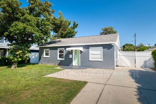 Primary Photo - 707 Depugh St