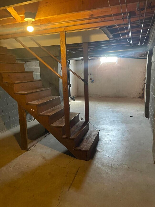 Building Photo - 3287 Willington Dr