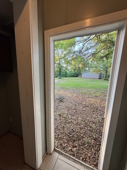 Building Photo - 286 Vestry Rd