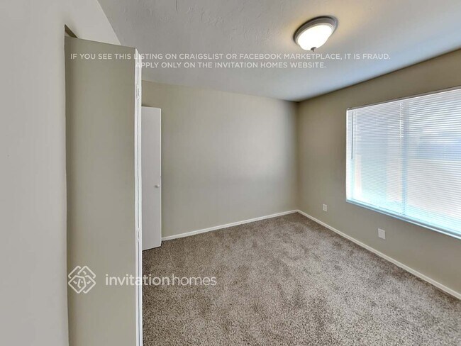 Building Photo - 2201 S Orange