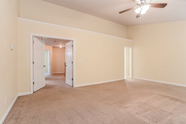 Building Photo - 16002 Raptor Ct