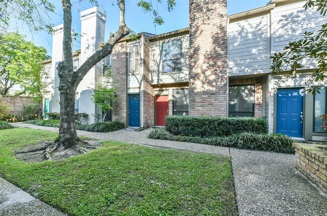 Primary Photo - 1201 McDuffie St