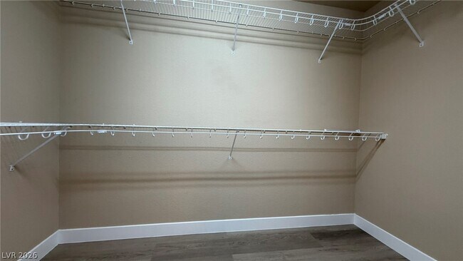 Building Photo - 6451 Parrot Ridge Ct