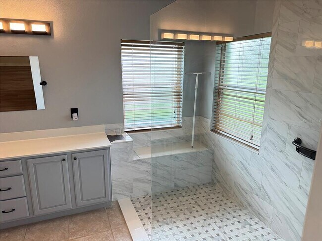 Building Photo - 275 Rock Springs Dr