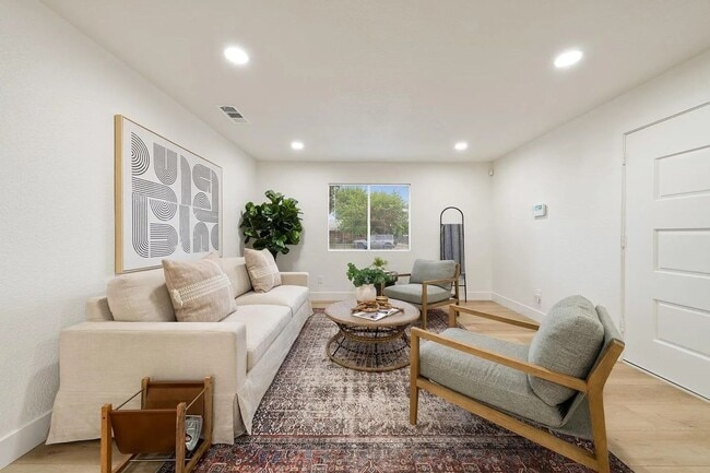 Building Photo - 5891 28th St