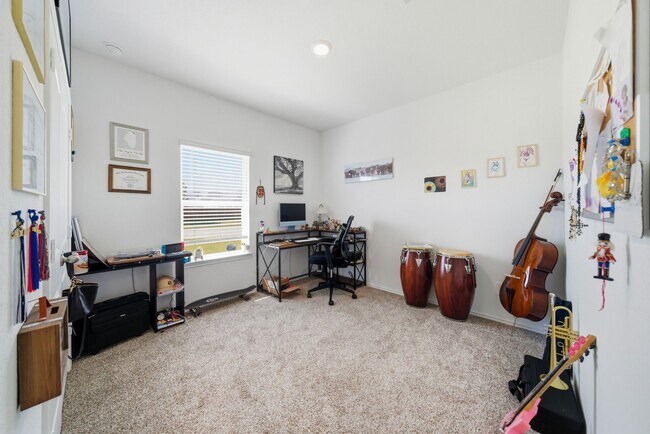 Building Photo - 4909 Hera Holw Dr