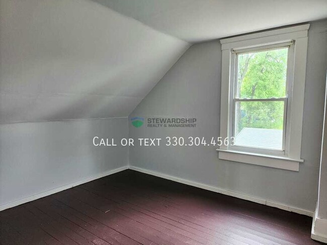 Building Photo - 68 27th St NW
