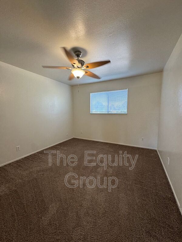 Building Photo - 1320 W Vassar Ave