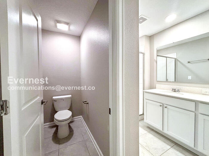 Building Photo - 1959 Ancestry Trl