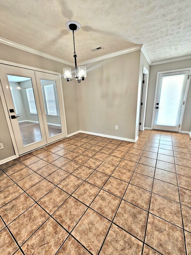 Building Photo - 2402 Harpeth Pl SW