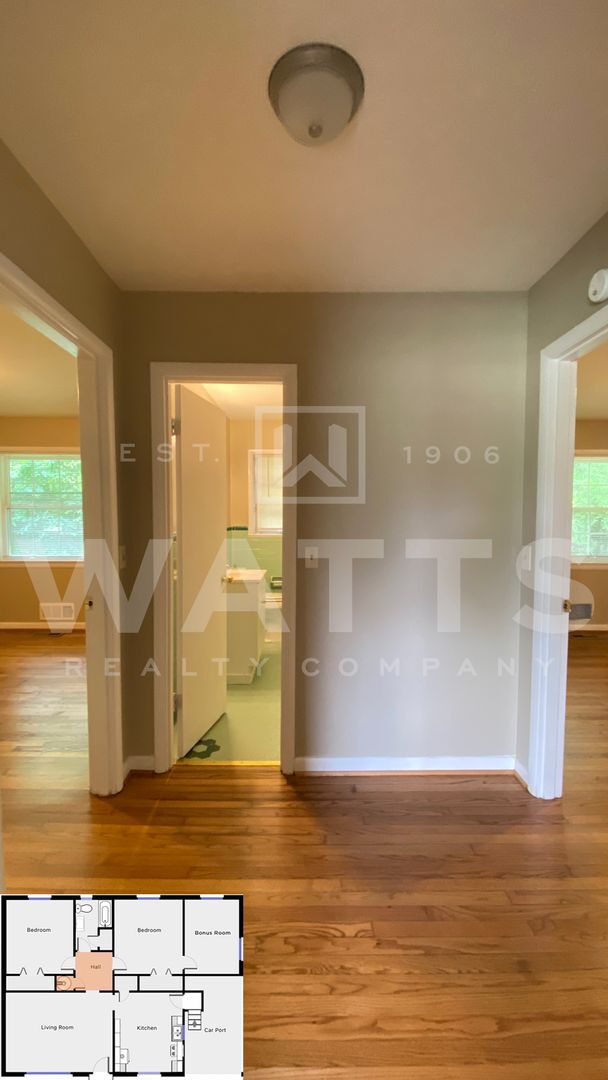 Building Photo - Silver Lake Duplex