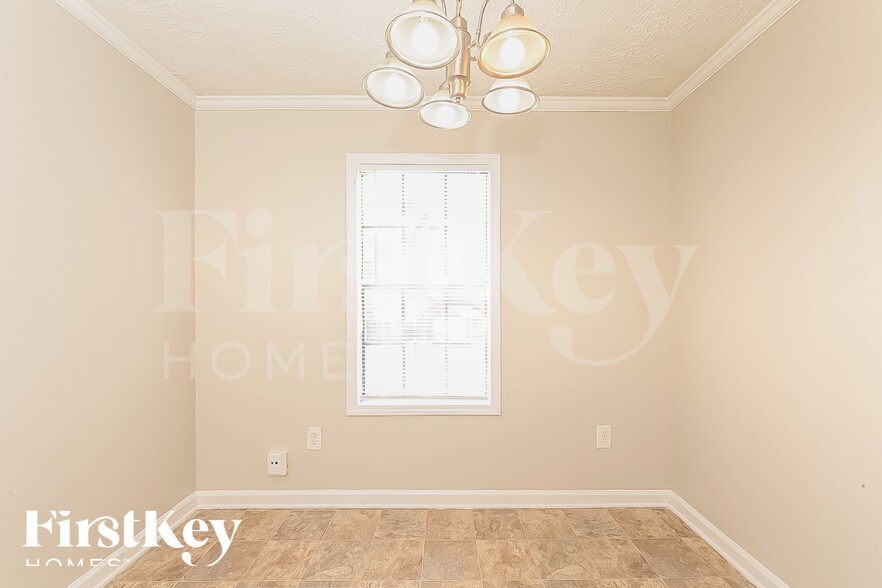 Building Photo - 160 Sherwood Loop