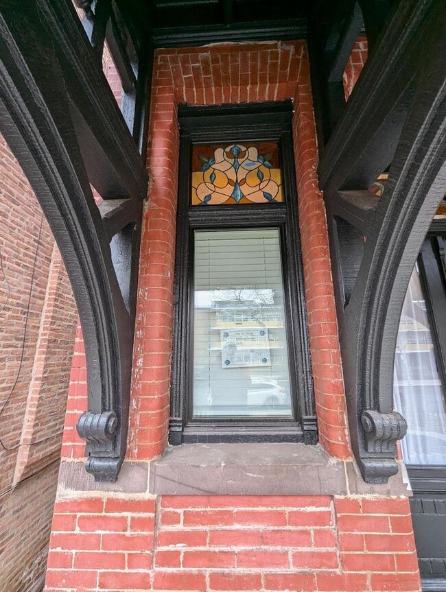 Building Photo - 2150 W Monroe St