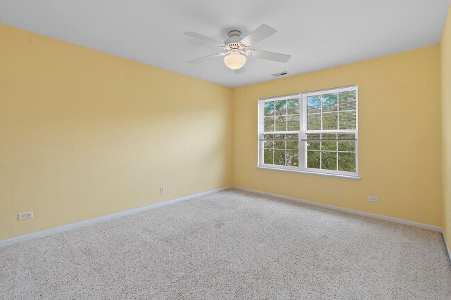 Building Photo - 156 Durango Dr