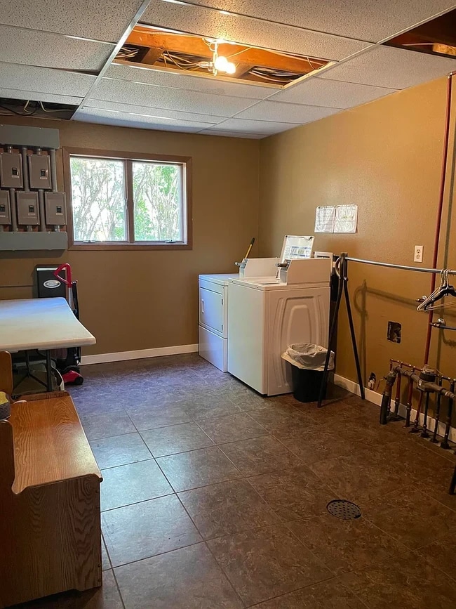 Building Photo - 1117 Expansion Dr