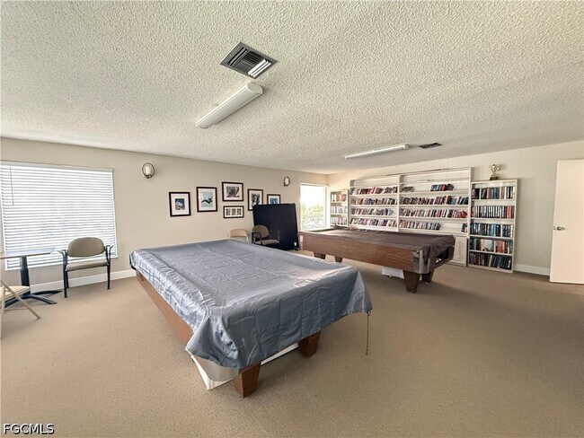Building Photo - 1087 Forest Lakes Dr