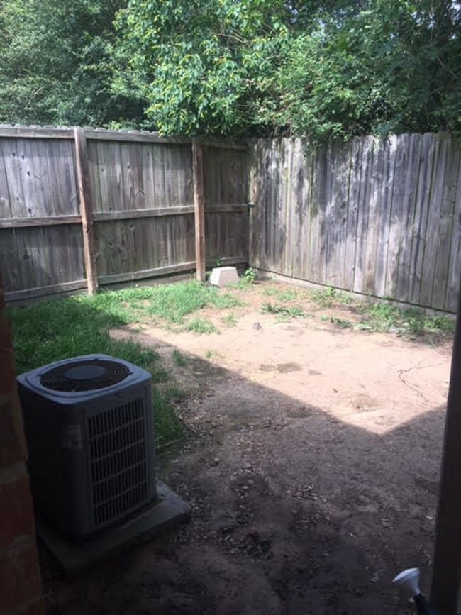 Building Photo - 360 Anderson Rd