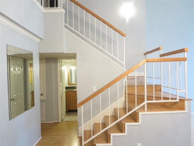 Building Photo - 12633 Memorial Dr