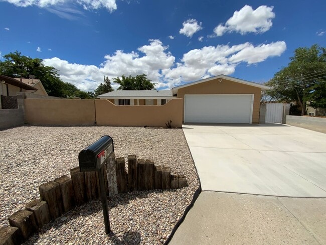 Primary Photo - 4 Bedroom Single Story Home Available Near...