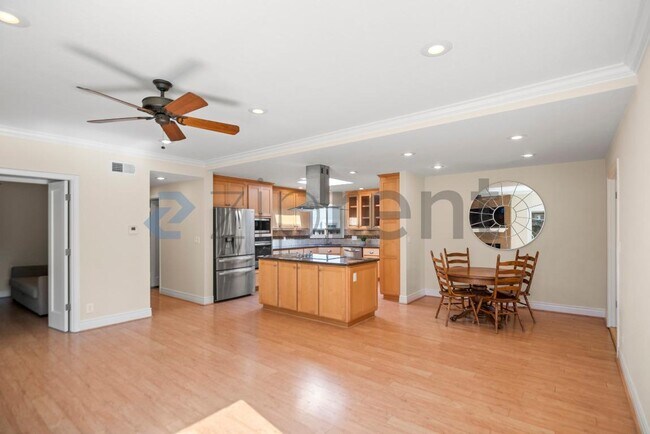 Building Photo - 16498 LG Almaden Road