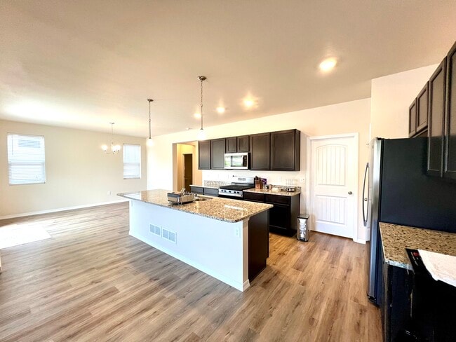 Building Photo - 5744 Heathland Terrace