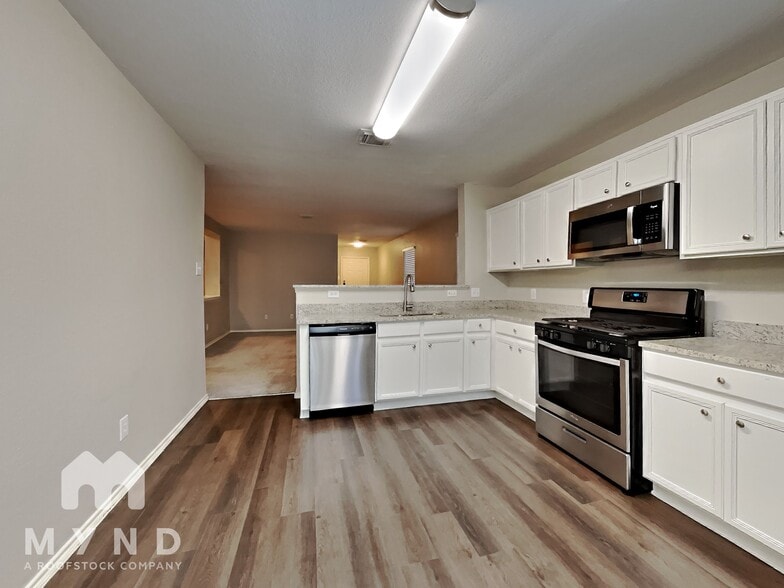 Building Photo - 8135 Villandry Ln