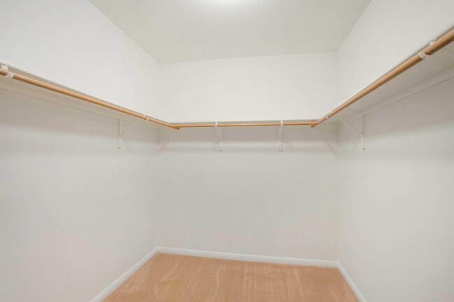 Building Photo - 2514 Crenshaw Dr