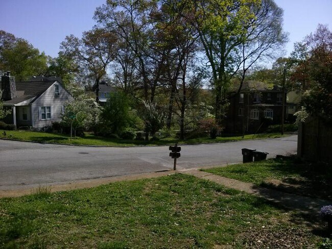 Building Photo - 1 bedroom in Chattanooga TN 37411