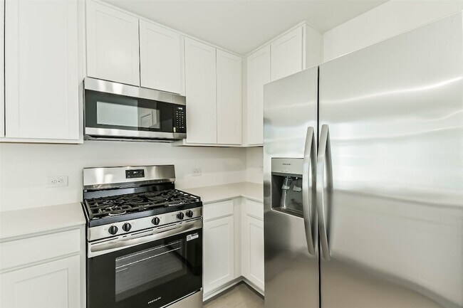 Building Photo - 12006 Noble Wood Vlg