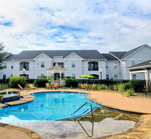 Building Photo - 1001 Redwood Ave