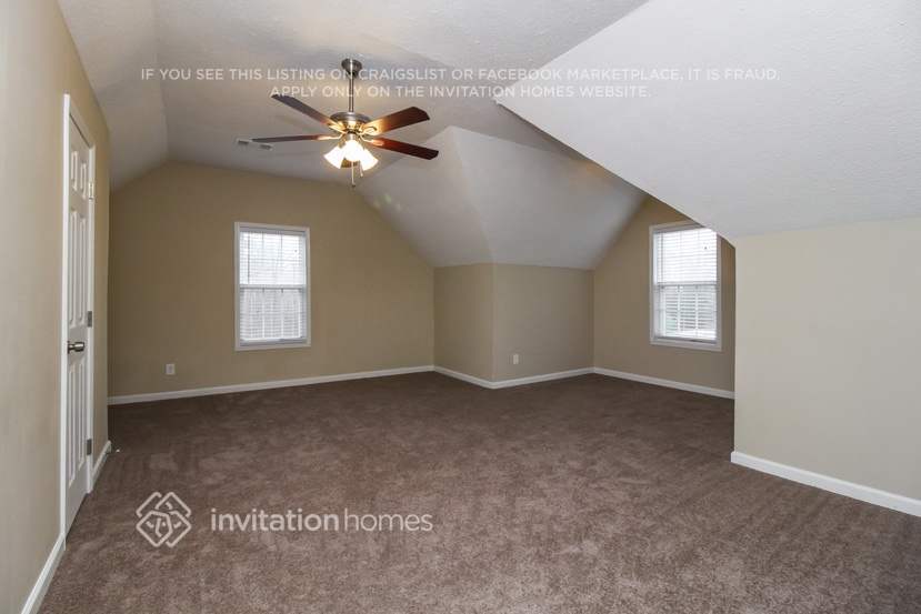Building Photo - 3750 Scotland Ln SW