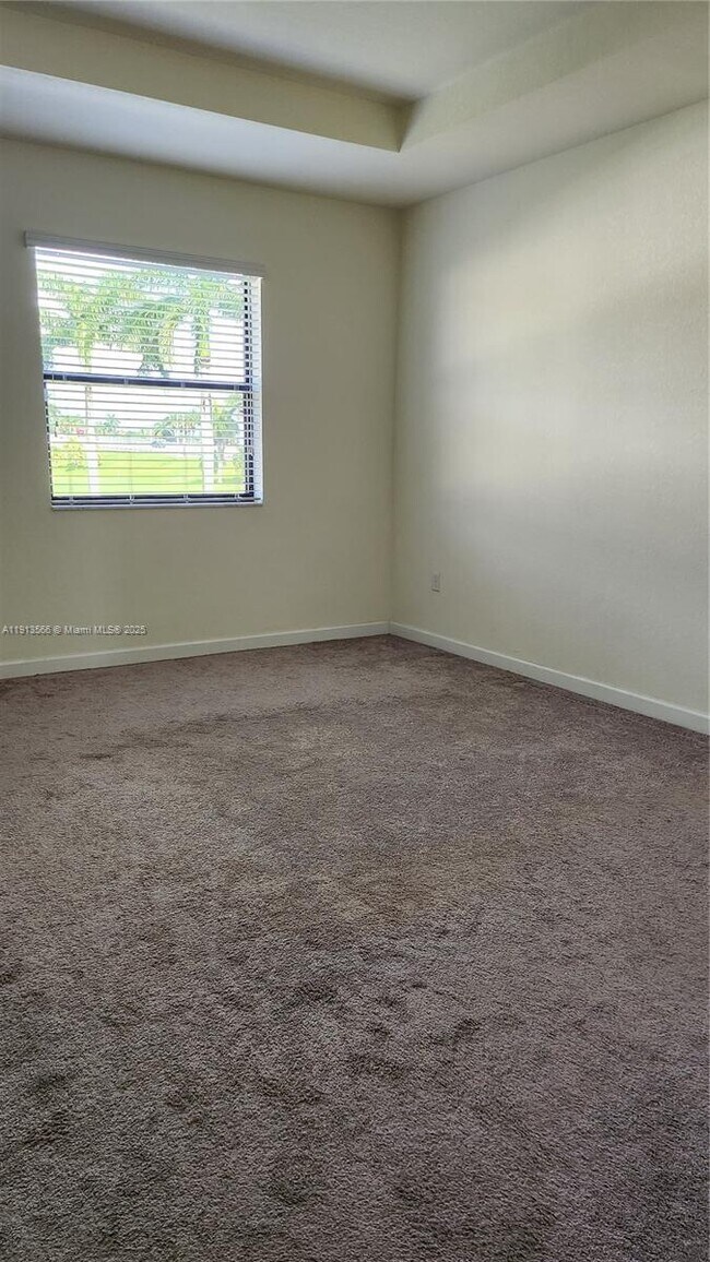 Building Photo - 25301 SW 114th Ct