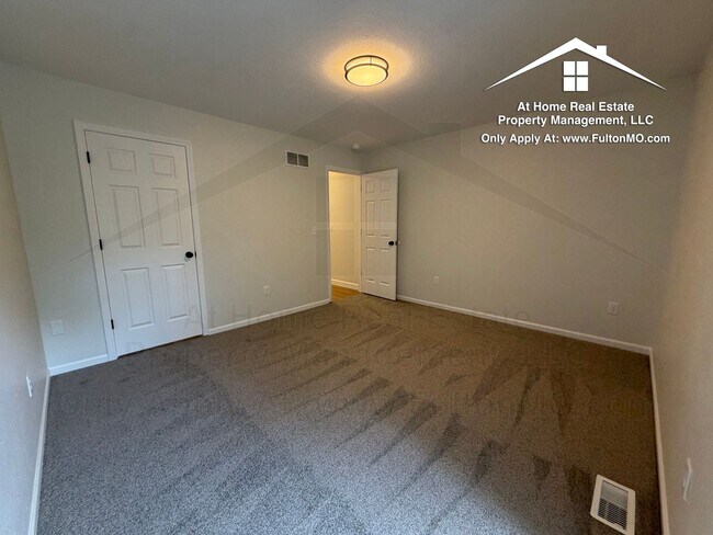Building Photo - 1011 Greystone Ct